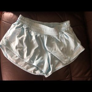 Lululemon size 6 hotty hot shorts